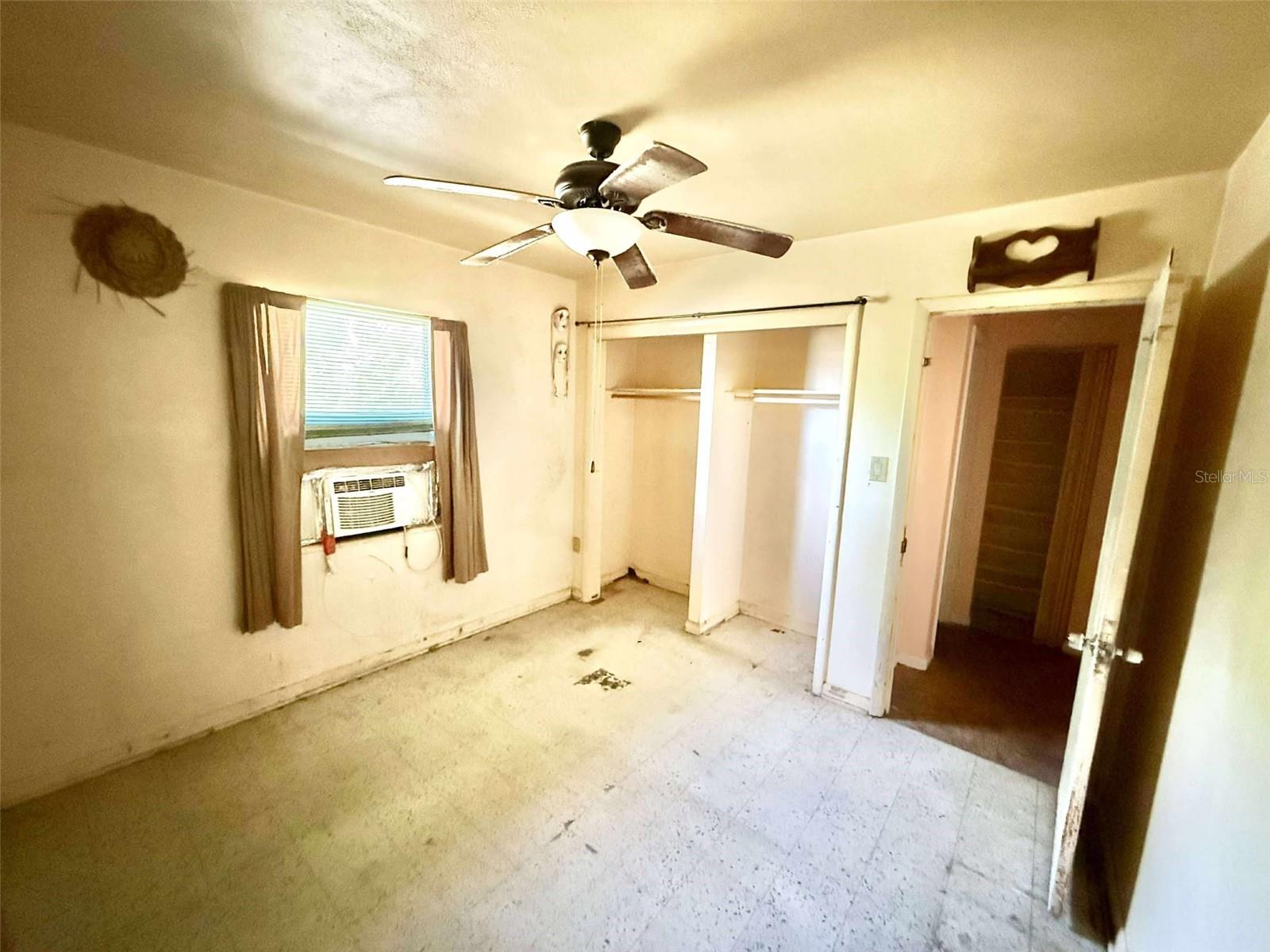 Image 13 of 21 For 400 Dalton Boulevard