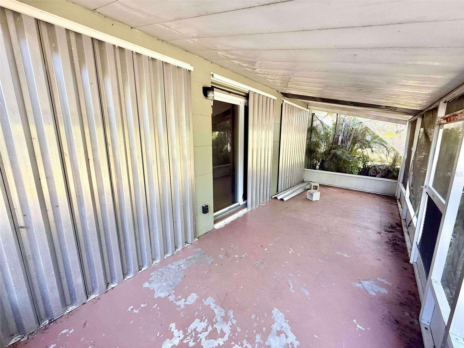 Image 18 of 21 For 400 Dalton Boulevard