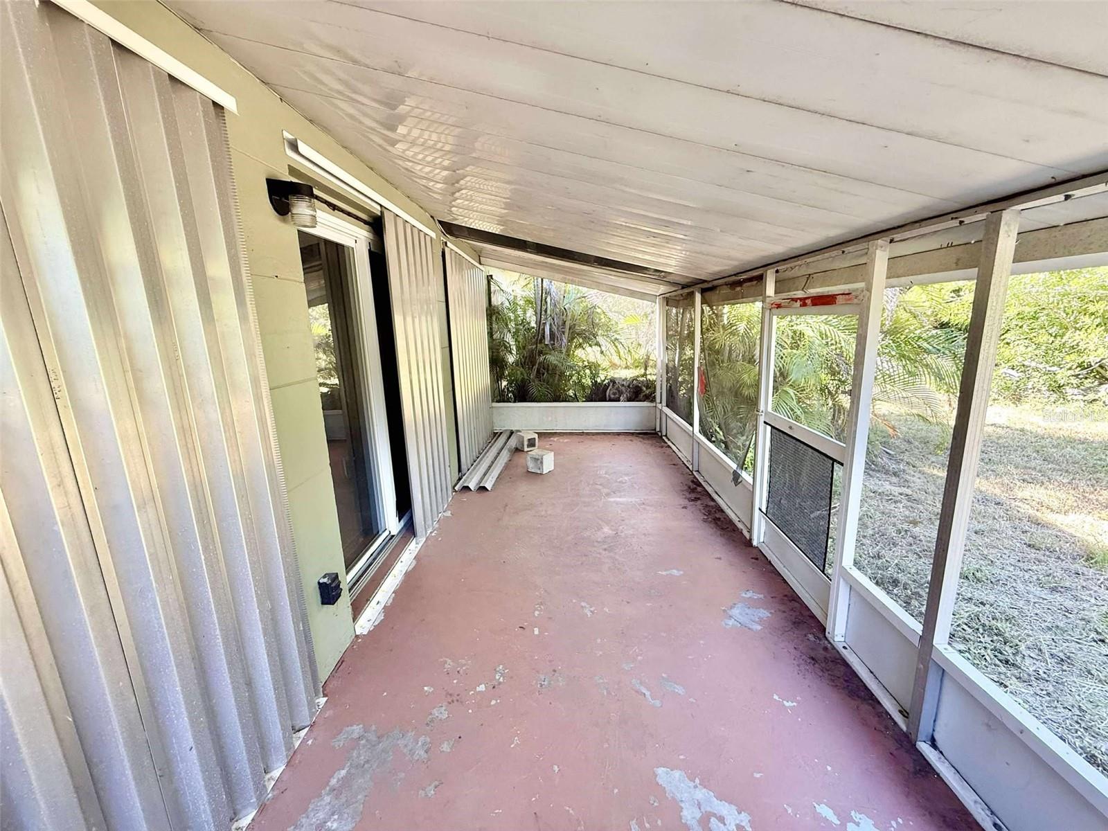 Image 19 of 21 For 400 Dalton Boulevard