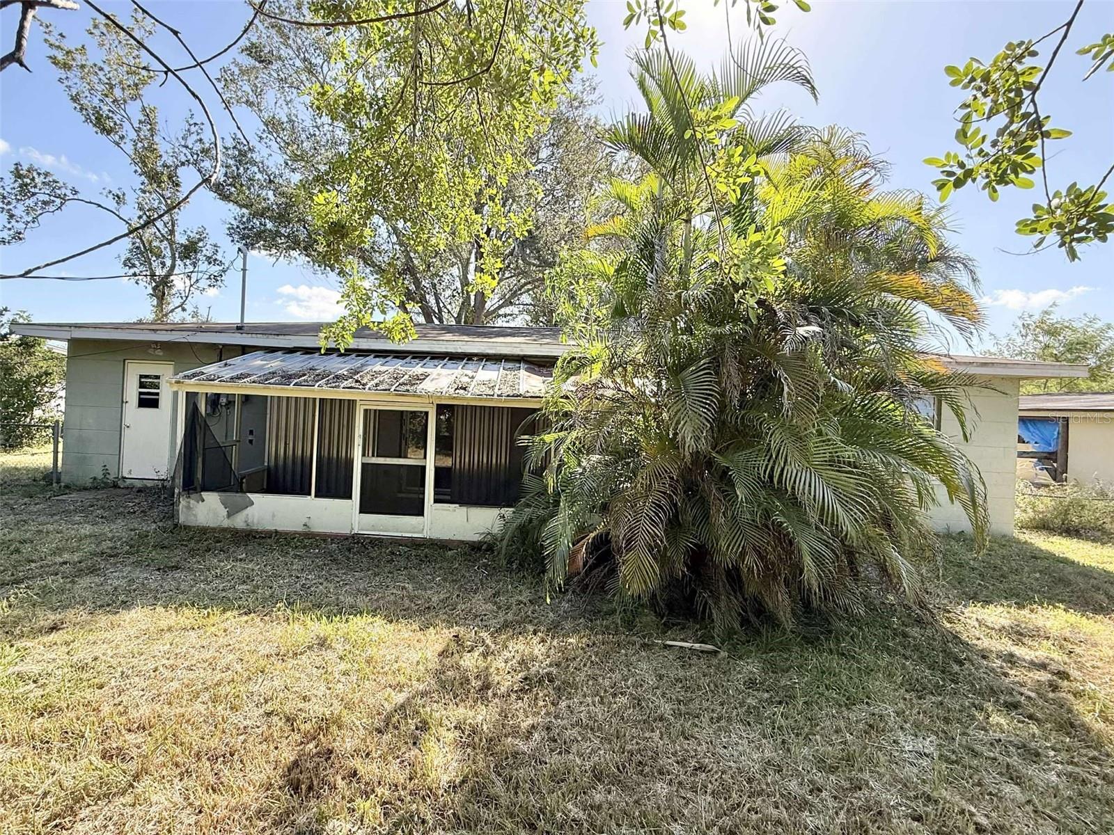 Image 4 of 21 For 400 Dalton Boulevard