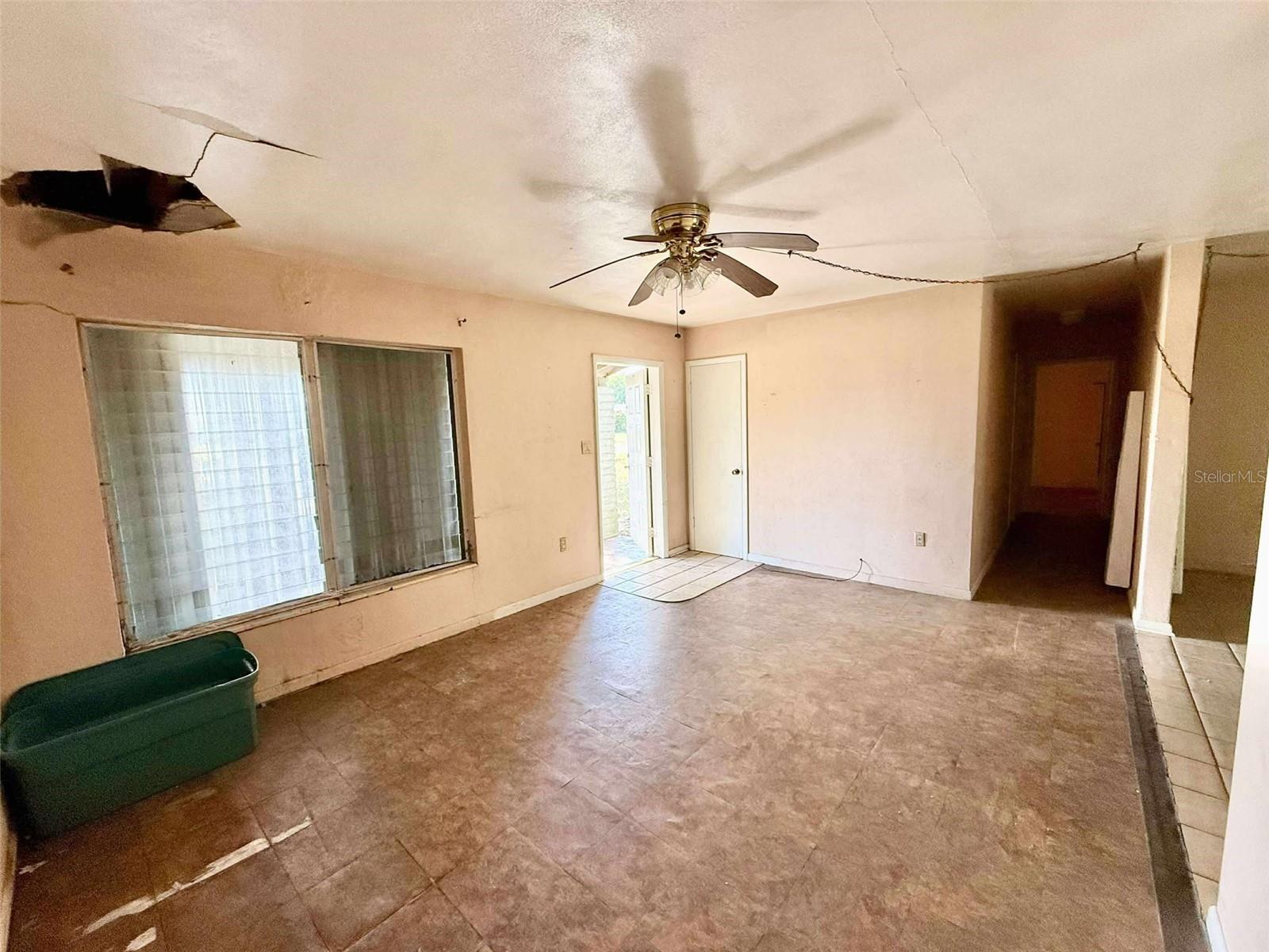 Image 5 of 21 For 400 Dalton Boulevard