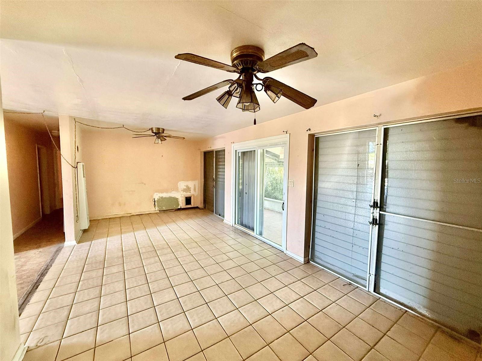 Image 6 of 21 For 400 Dalton Boulevard