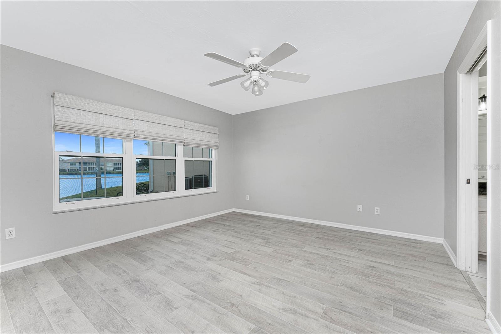 Image 26 of 46 For 12144 Egret Circle 1604