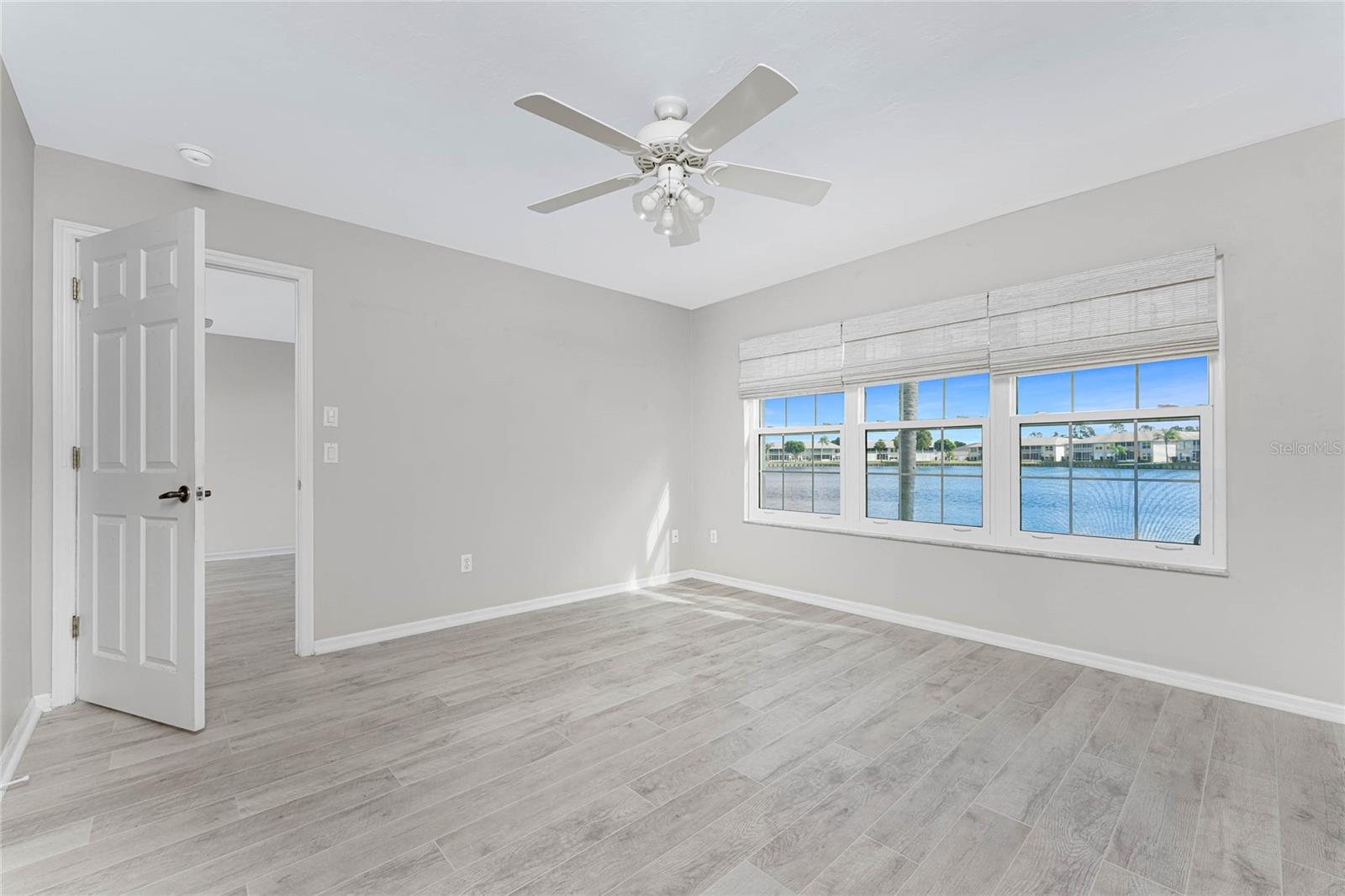 Image 28 of 46 For 12144 Egret Circle 1604