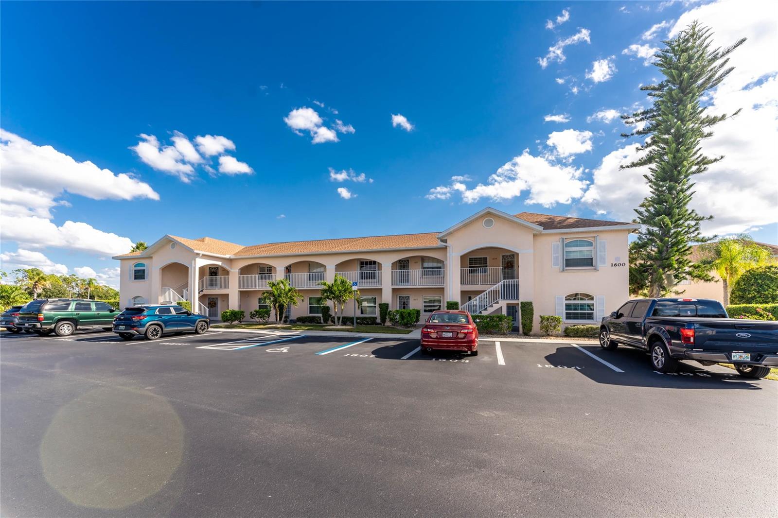 Image 38 of 46 For 12144 Egret Circle 1604