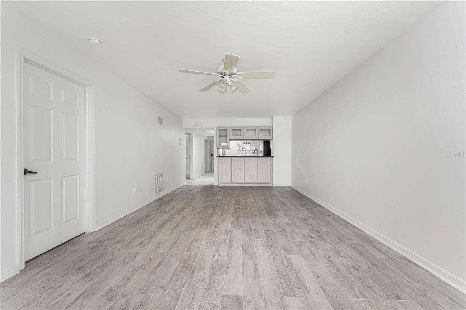 Image 7 of 46 For 12144 Egret Circle 1604