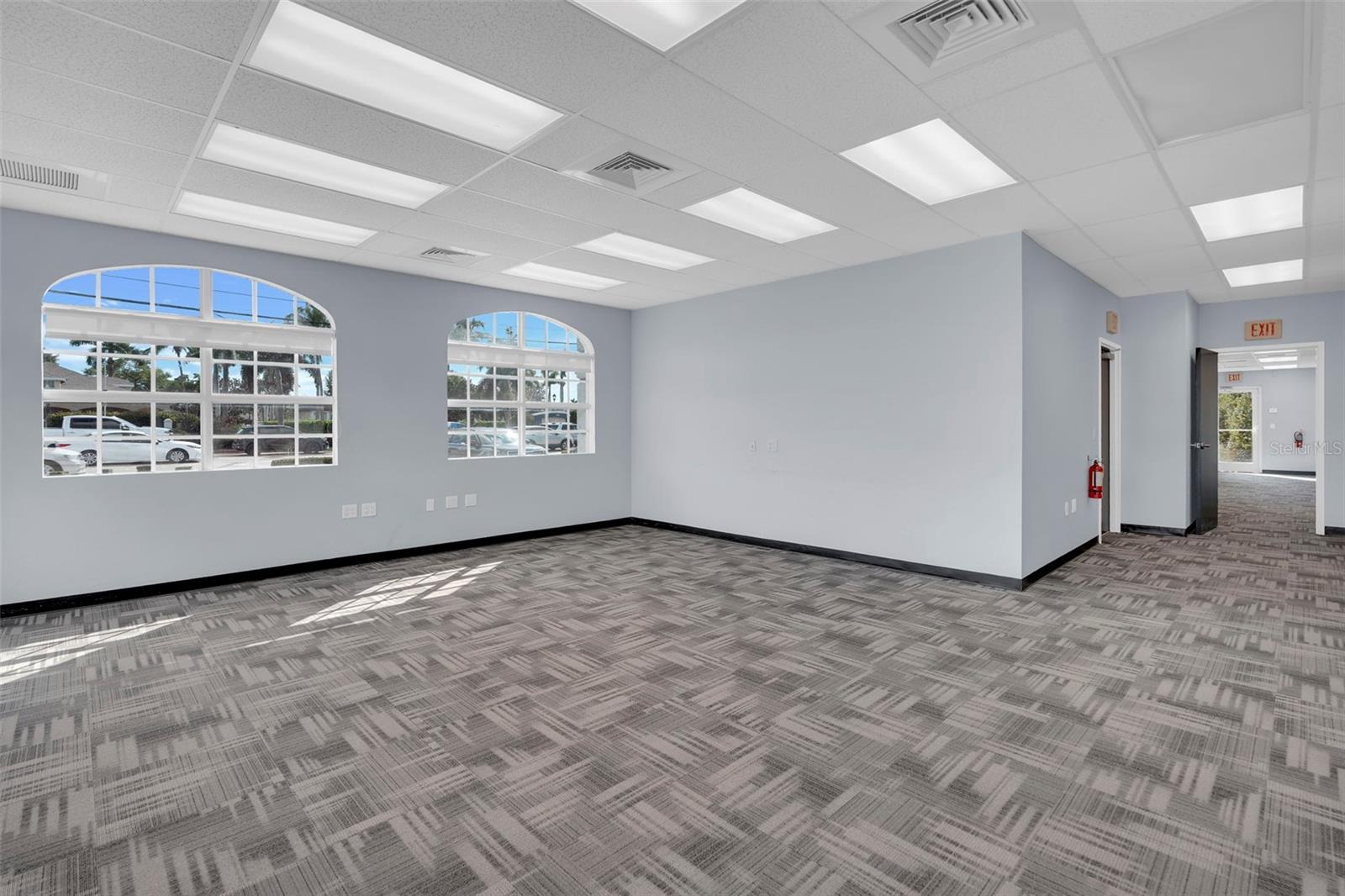 Image 12 of 14 For 1825 Colonial Boulevard