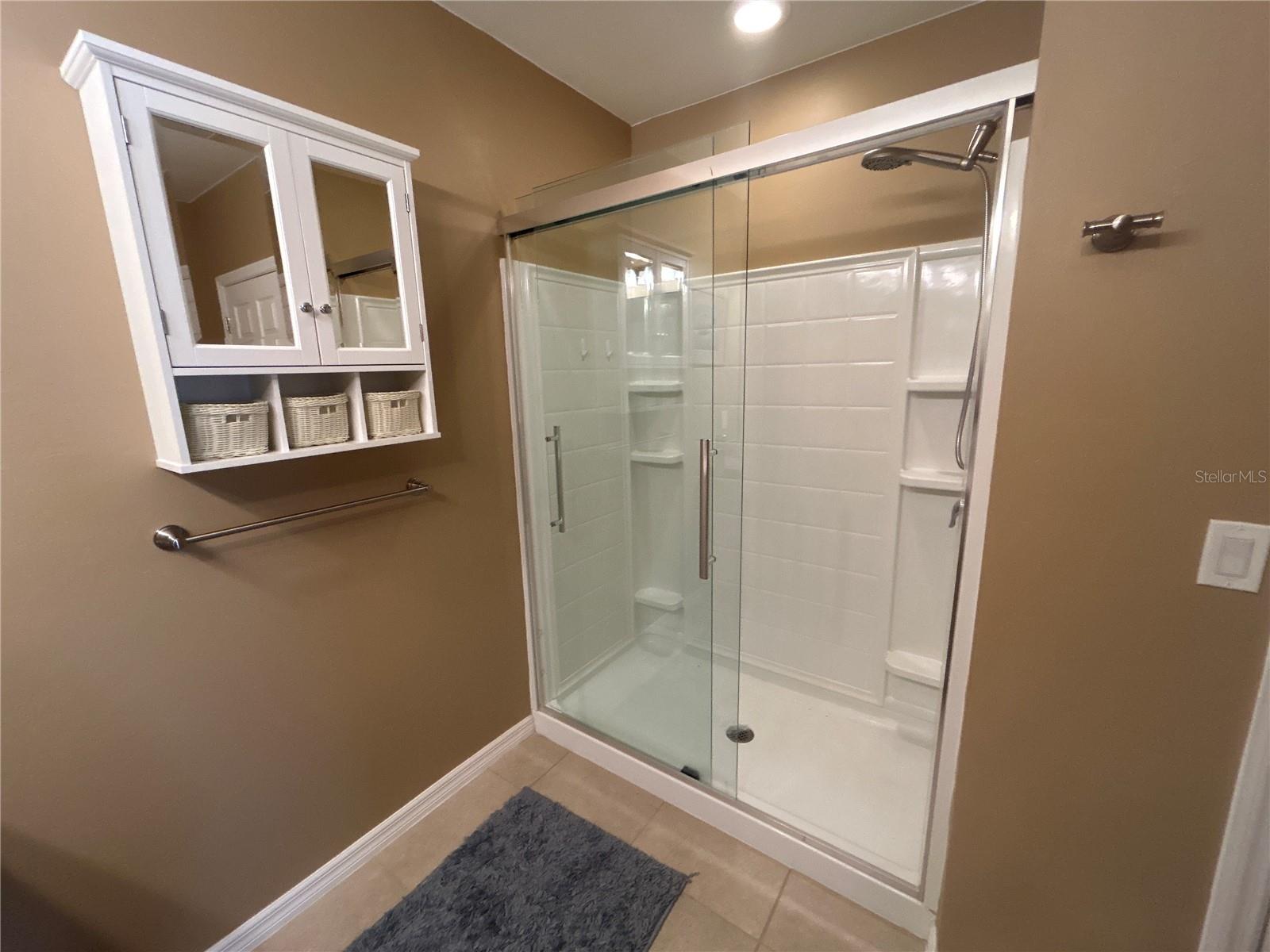 Image 13 of 21 For 7049 Waterford Parkway