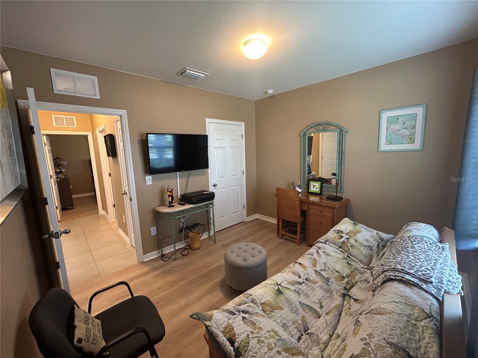 Image 17 of 21 For 7049 Waterford Parkway