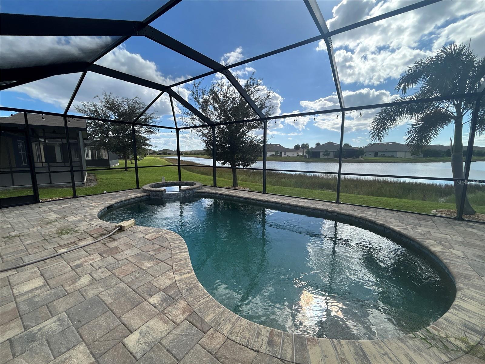 Image 19 of 21 For 7049 Waterford Parkway