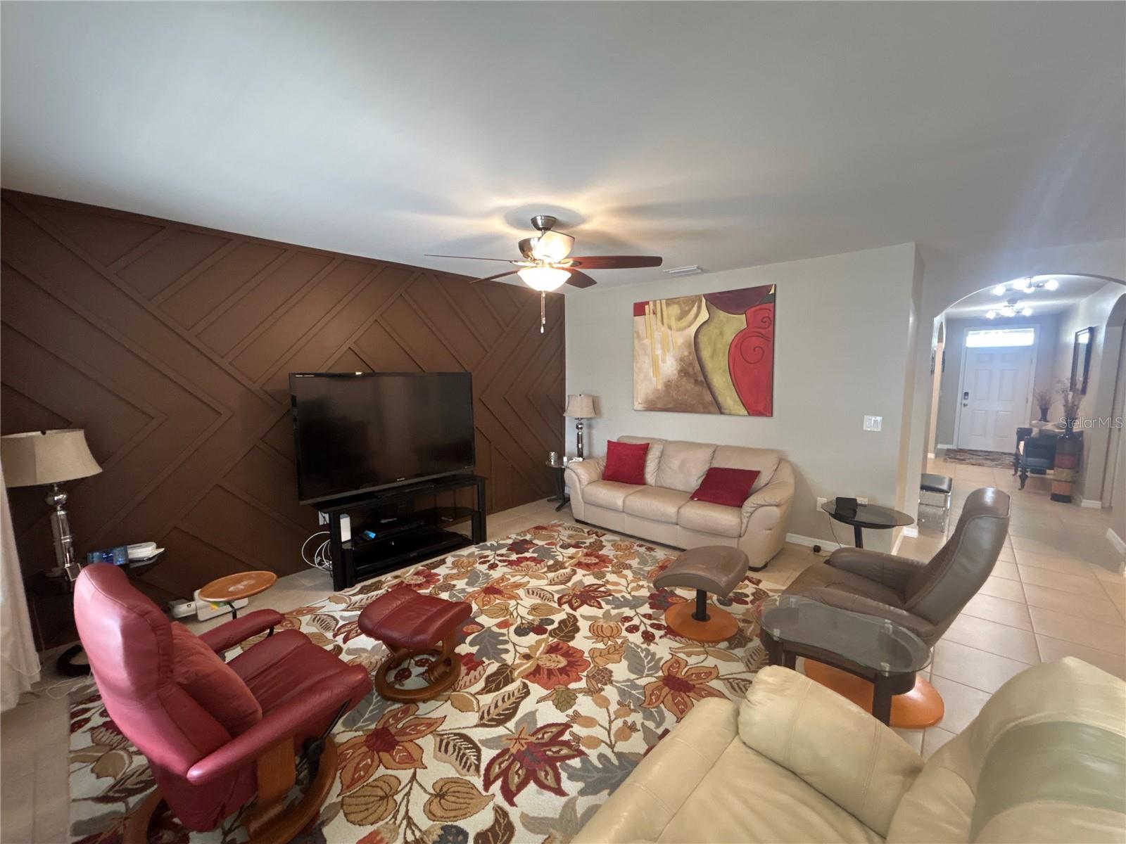 Image 7 of 21 For 7049 Waterford Parkway