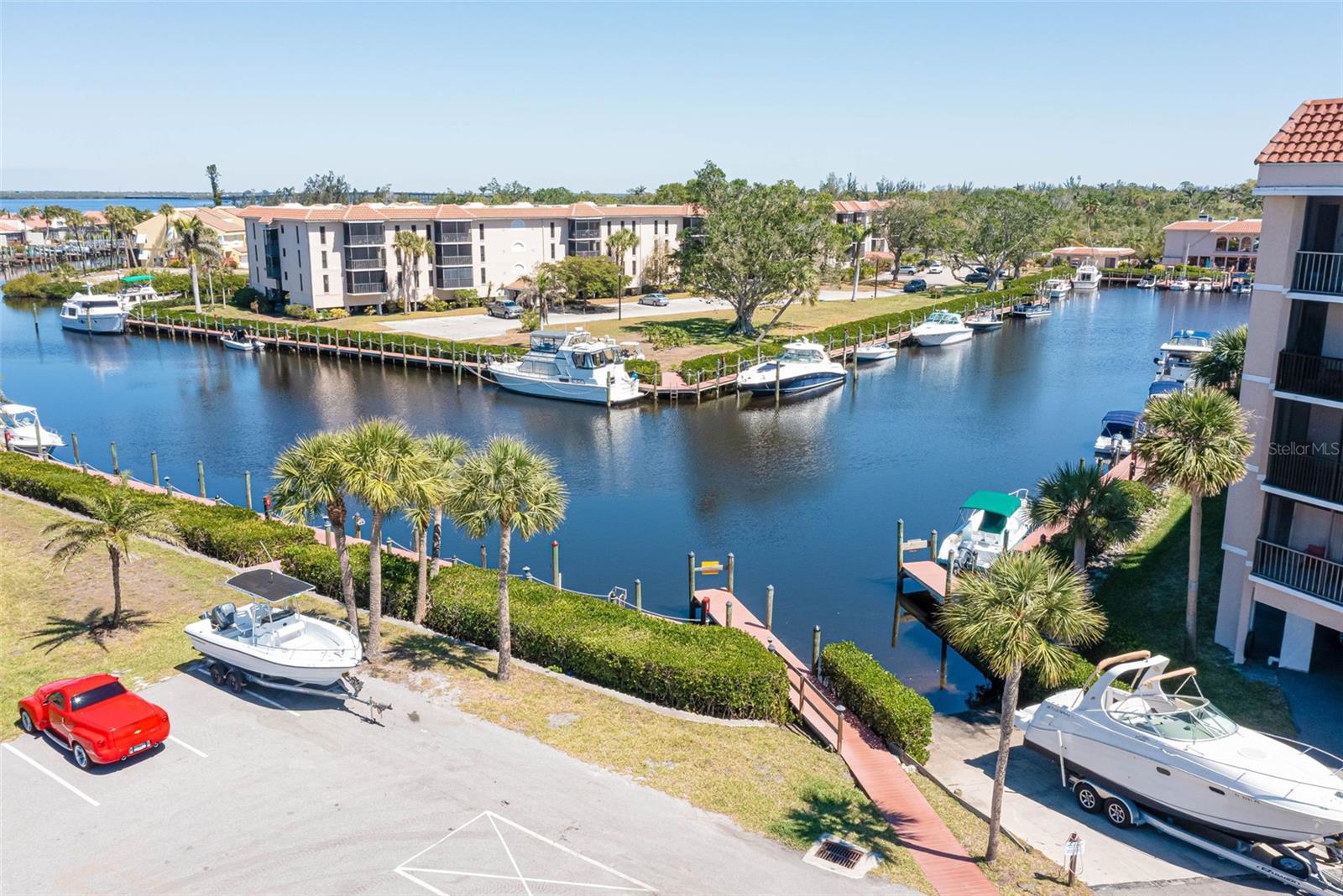 Image 6 of 25 For 25188 Marion Avenue E306