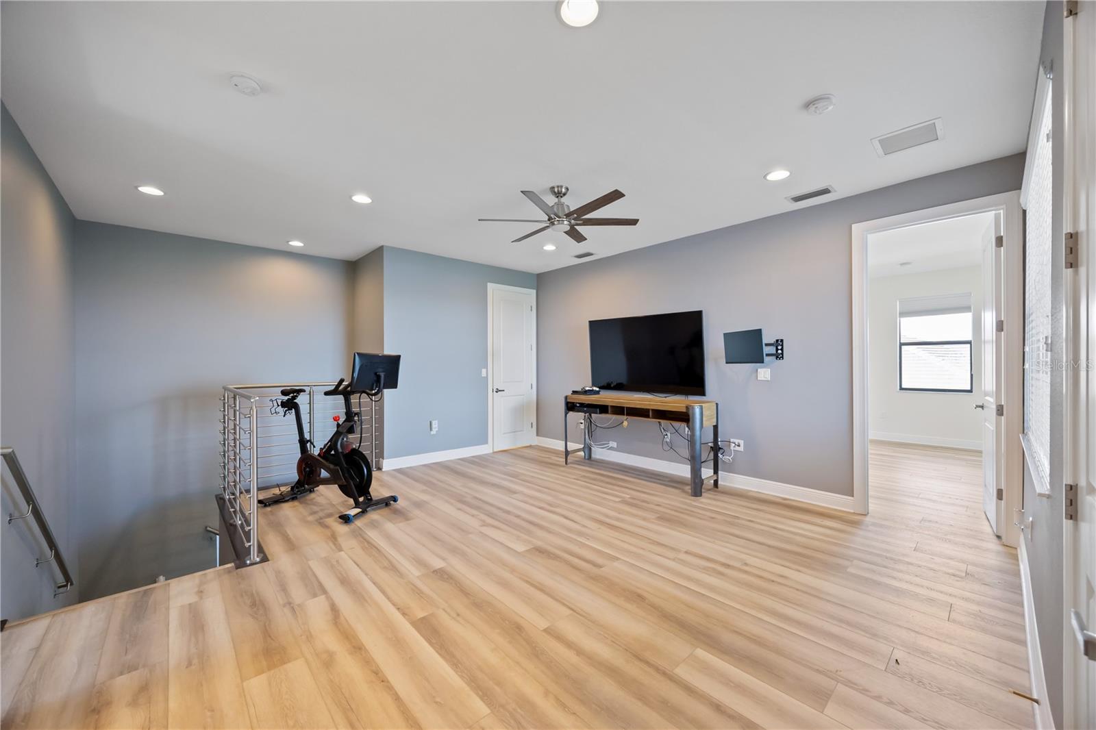 Image 32 of 81 For 8969 Bernini Place