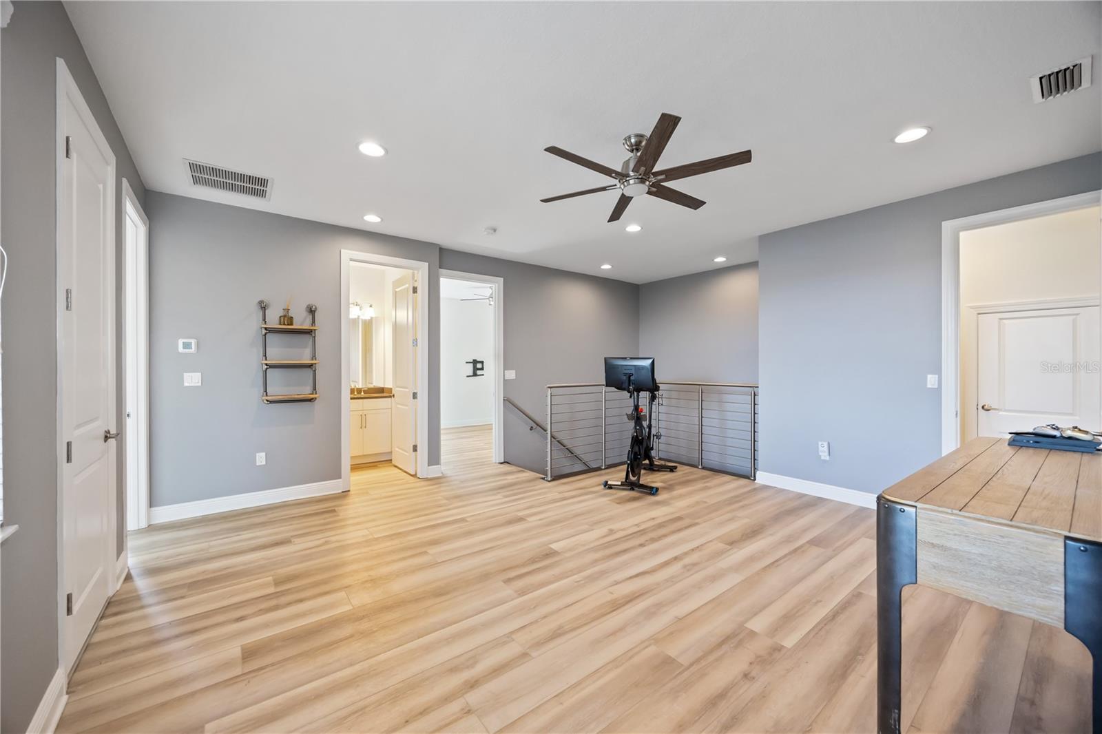 Image 33 of 81 For 8969 Bernini Place