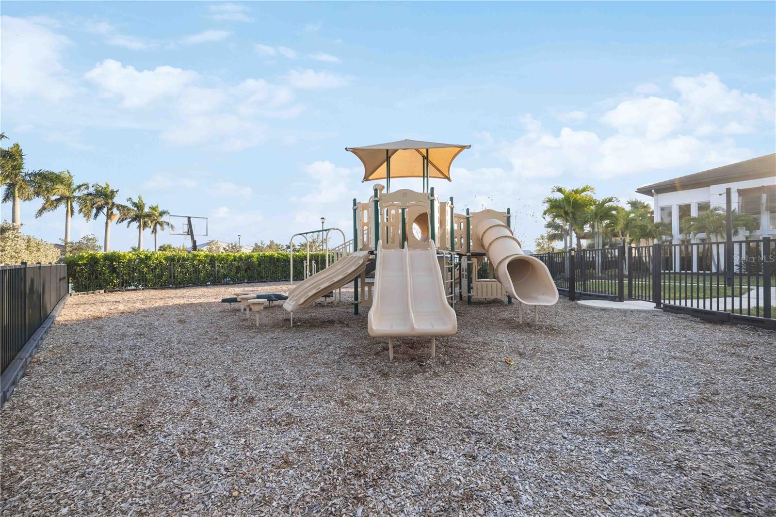 Image 75 of 81 For 8969 Bernini Place