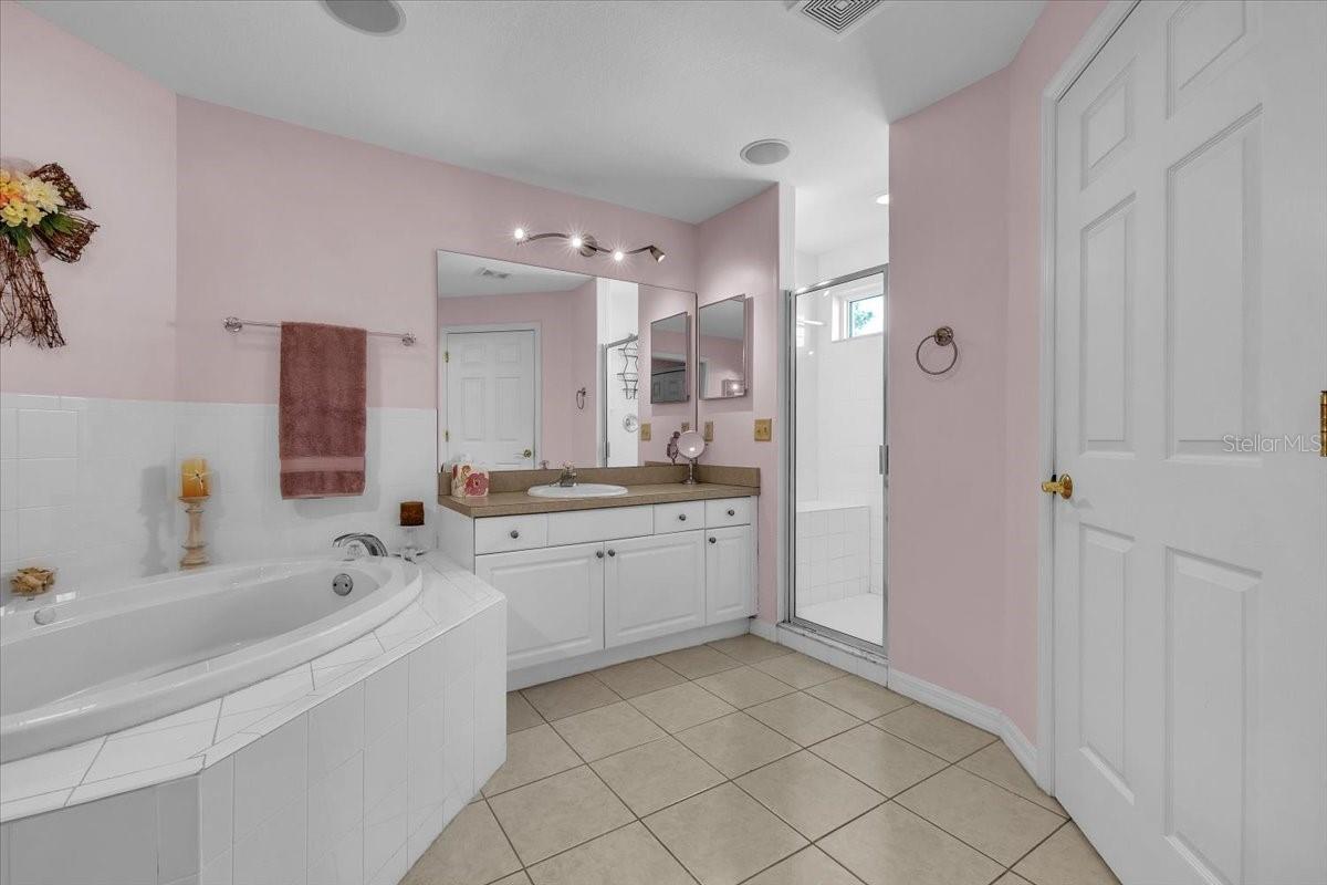 Image 35 of 60 For 1258 Rio De Janeiro Avenue 101