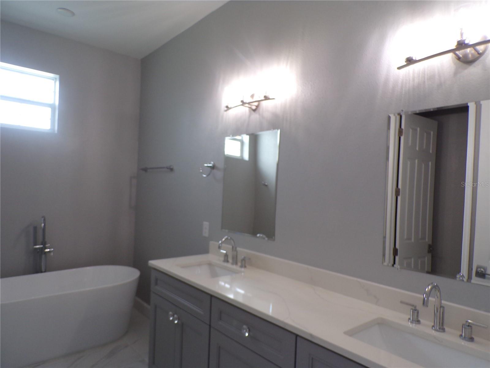 Image 21 of 58 For 3655 Bal Harbor Boulevard 113