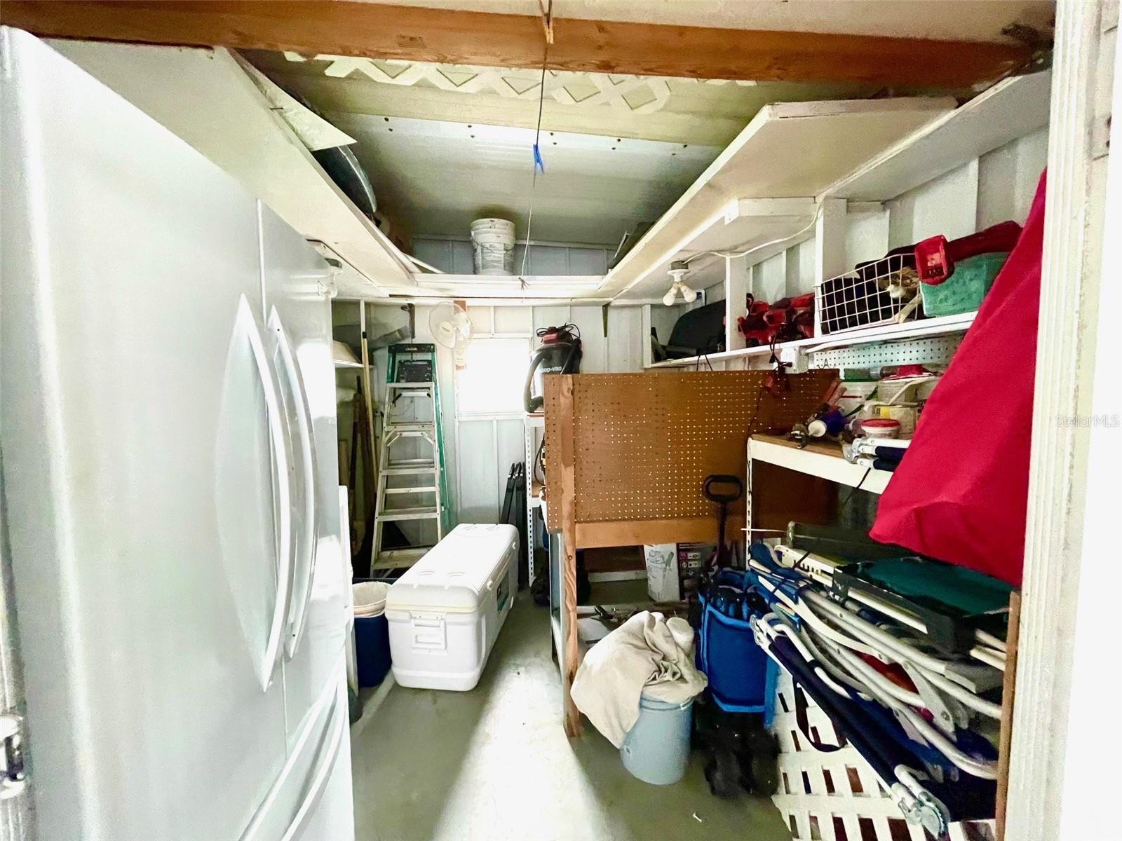 Image 17 of 19 For 252 Daisy Avenue