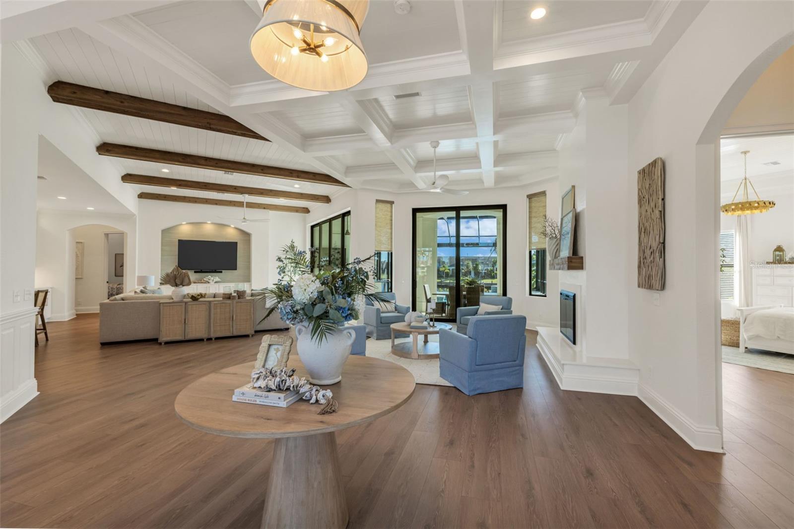 Image 14 of 58 For 435 La Sila Court