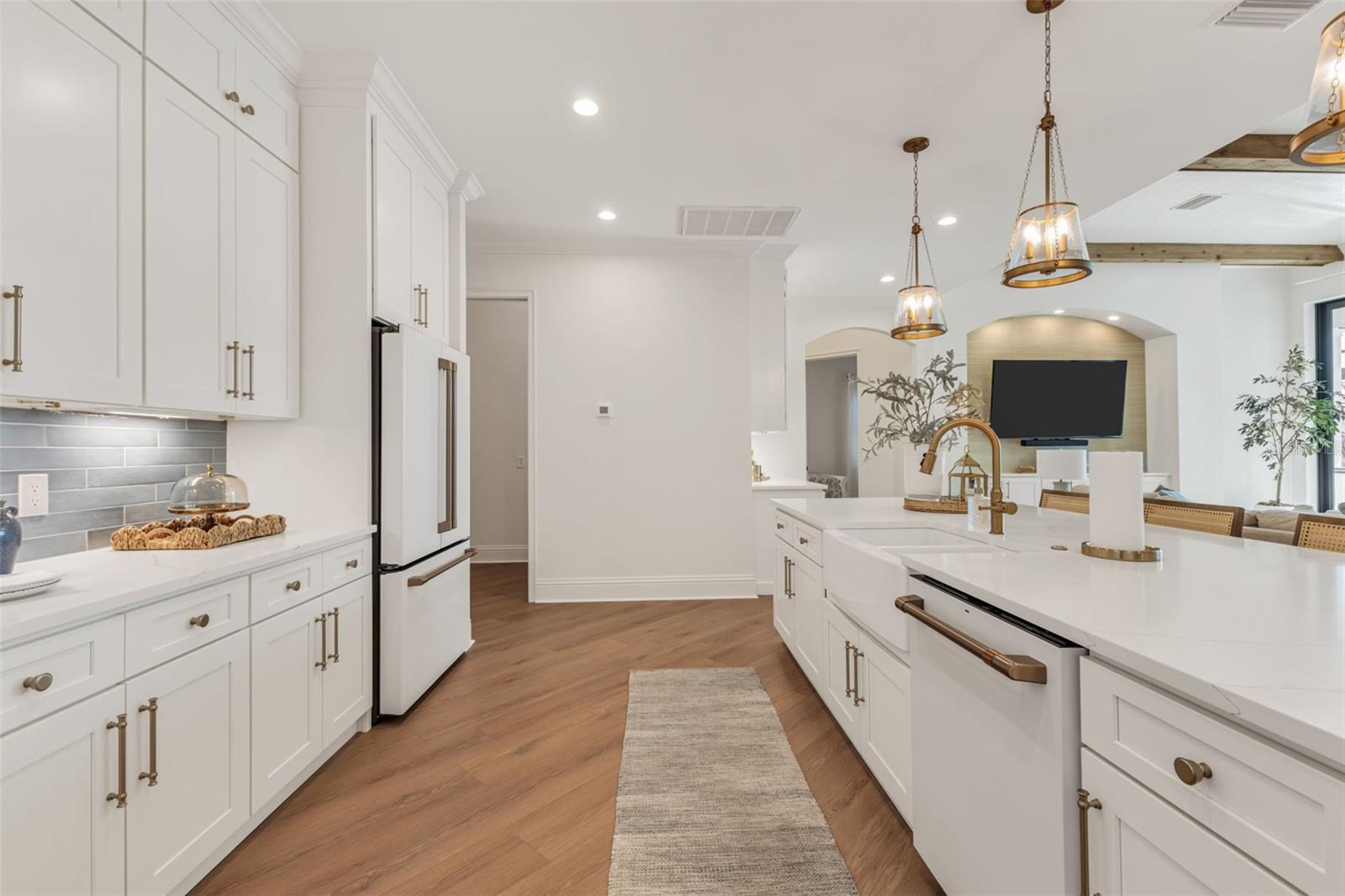 Image 7 of 58 For 435 La Sila Court