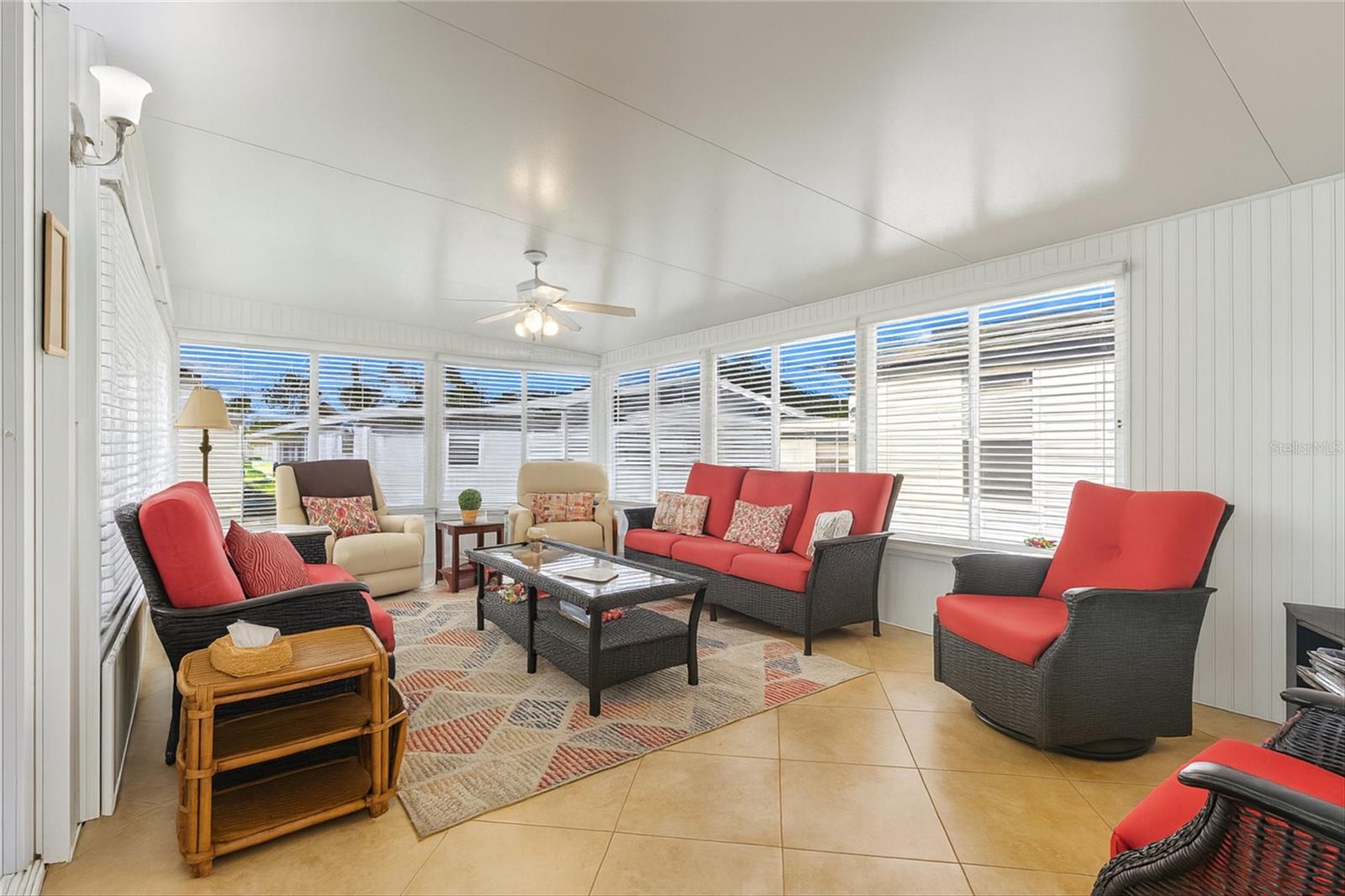 Image 13 of 51 For 2100 Kings Highway 404