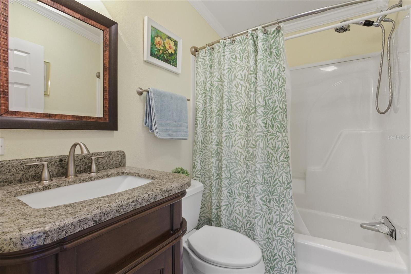 Image 18 of 51 For 2100 Kings Highway 404