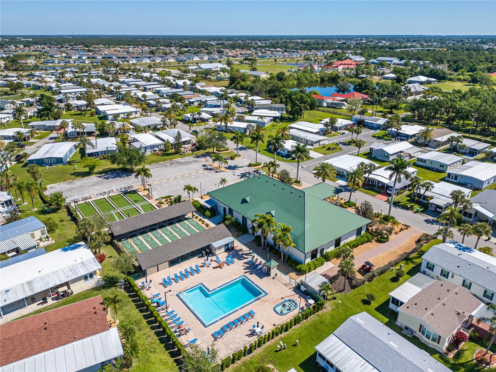 Image 37 of 51 For 2100 Kings Highway 404