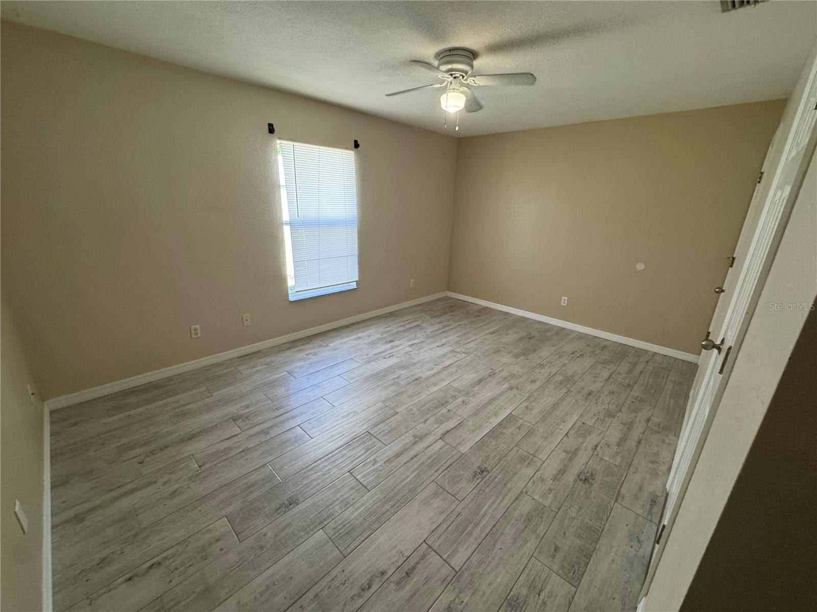 Image 12 of 21 For 10194 Tramore Avenue A