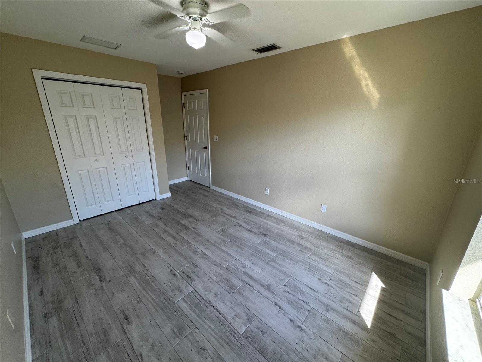 Image 18 of 21 For 10194 Tramore Avenue A