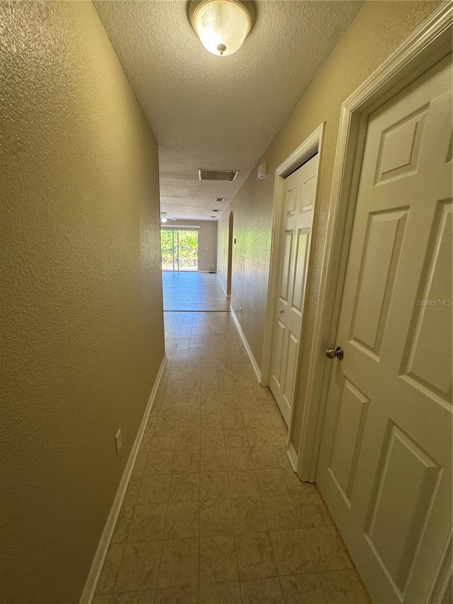 Image 4 of 21 For 10194 Tramore Avenue A