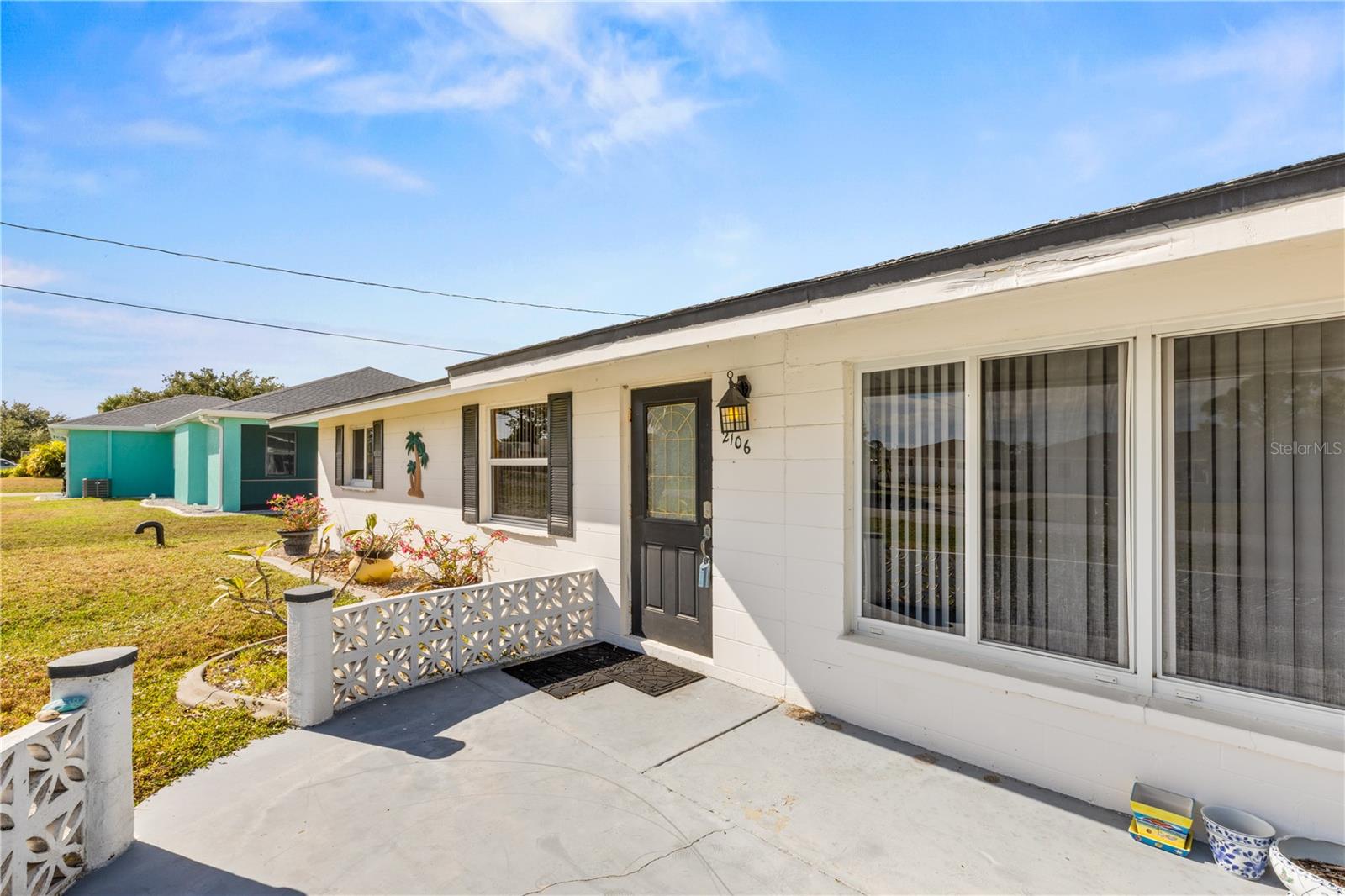 Image 2 of 33 For 2106 Mississippi Avenue