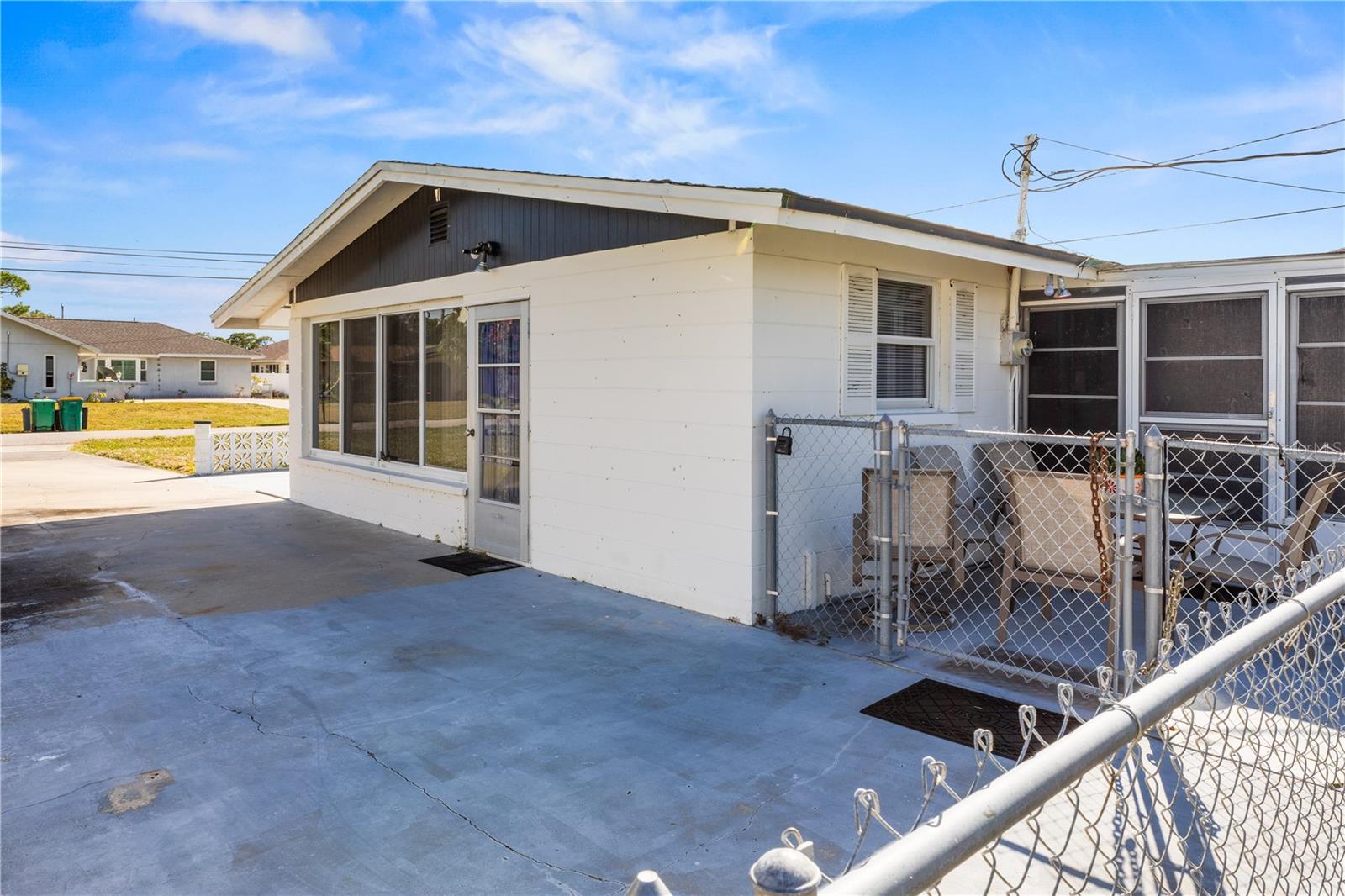 Image 25 of 33 For 2106 Mississippi Avenue