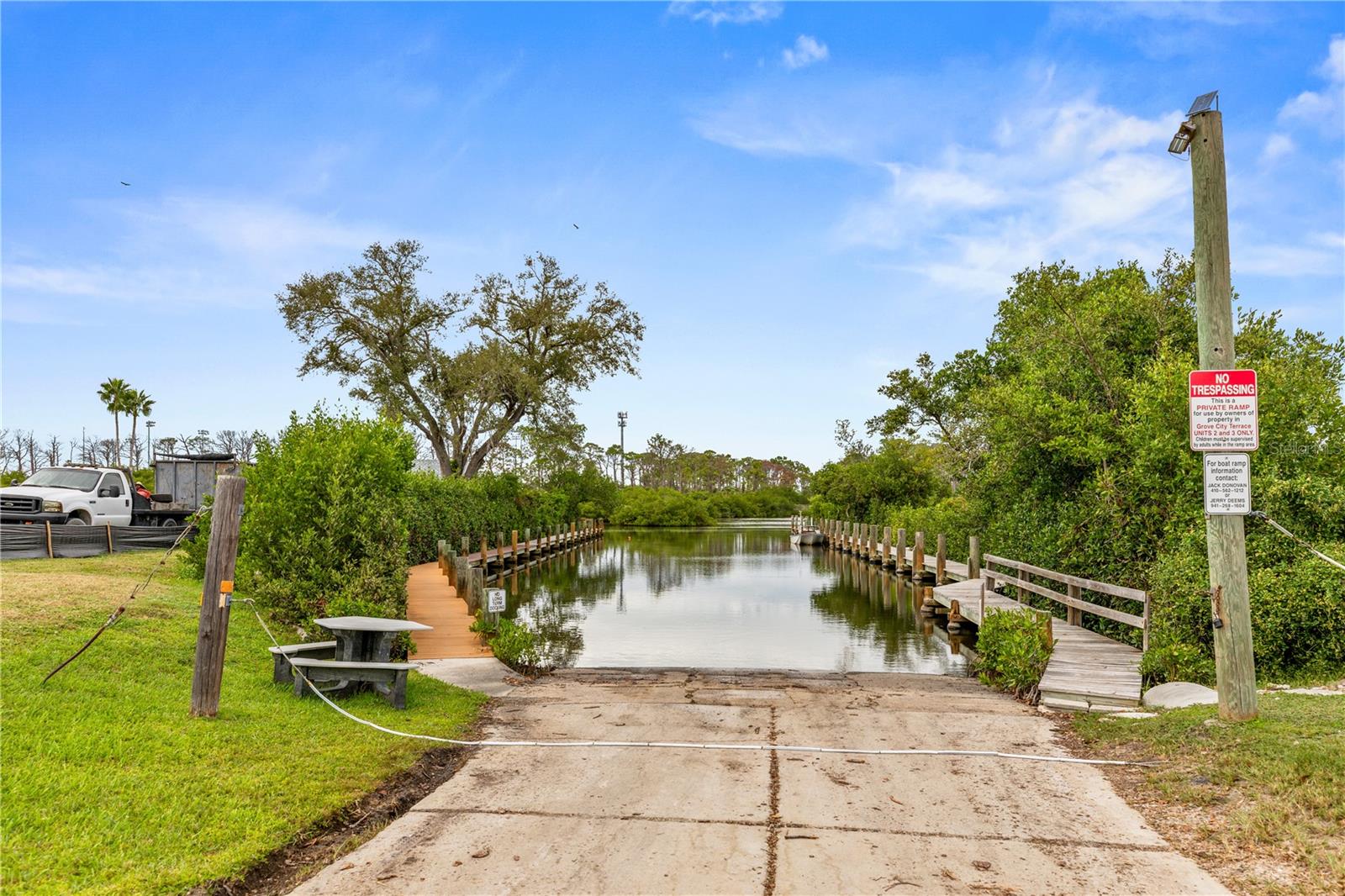 Image 30 of 33 For 2106 Mississippi Avenue