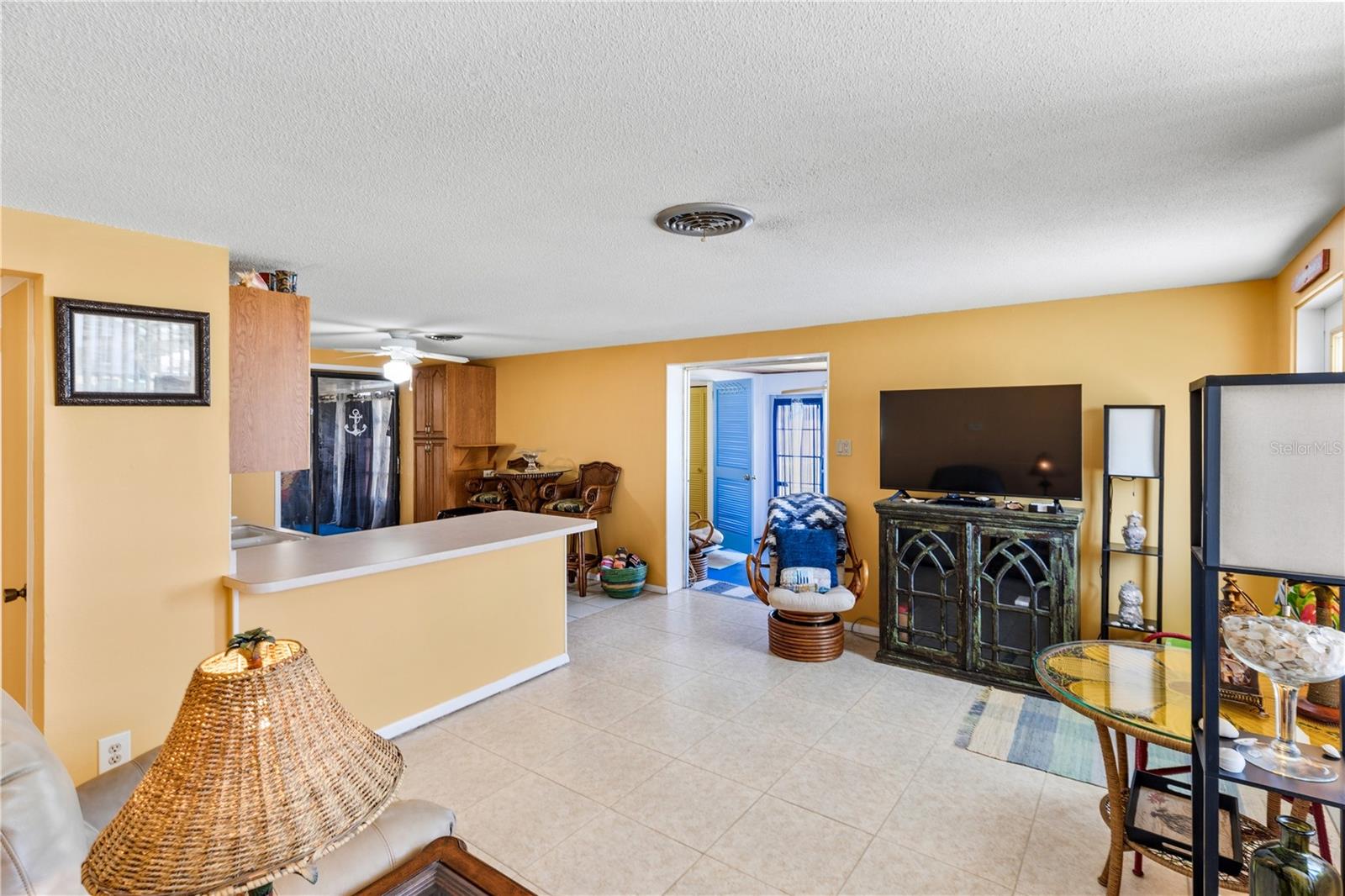 Image 5 of 33 For 2106 Mississippi Avenue