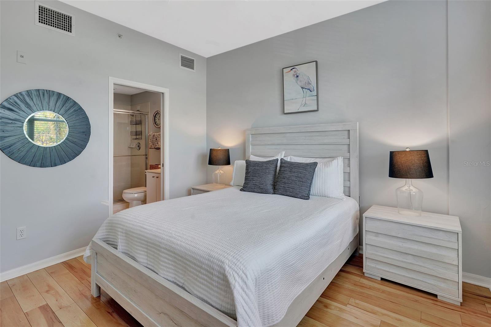 Image 14 of 23 For 2090 Matecumbe Key Road 1207