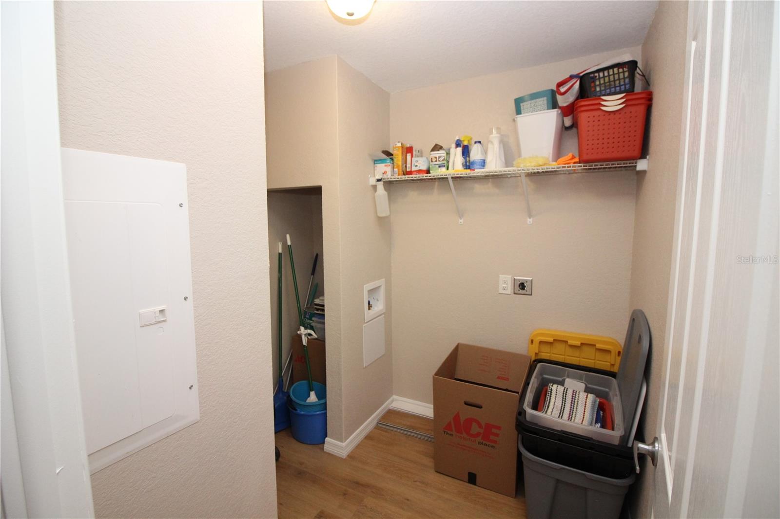 Image 12 of 12 For 24437 Harborview Road 51