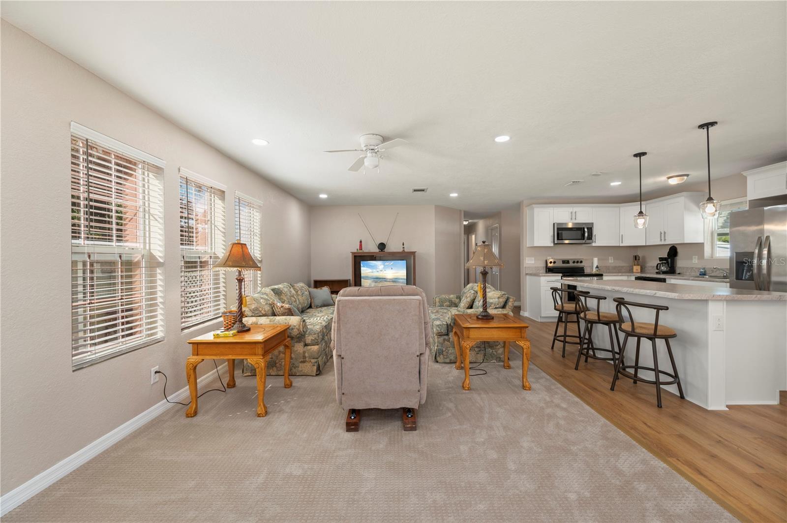 Image 20 of 61 For 24437 Harborview Road 51