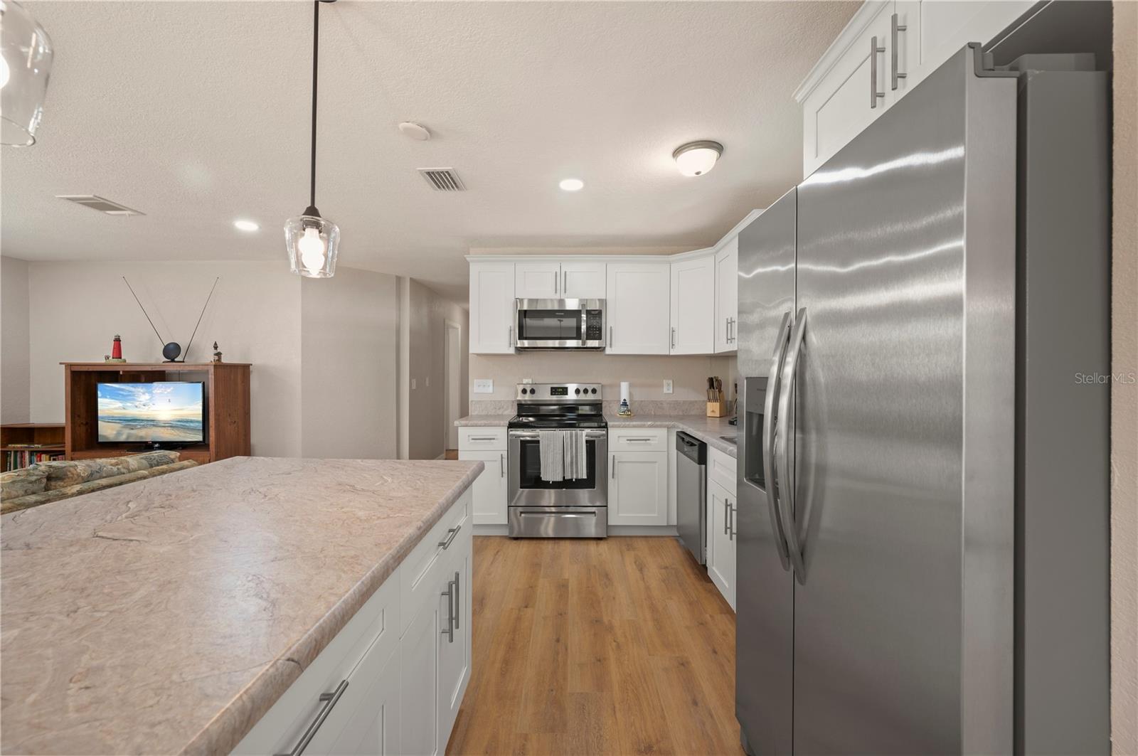 Image 24 of 61 For 24437 Harborview Road 51