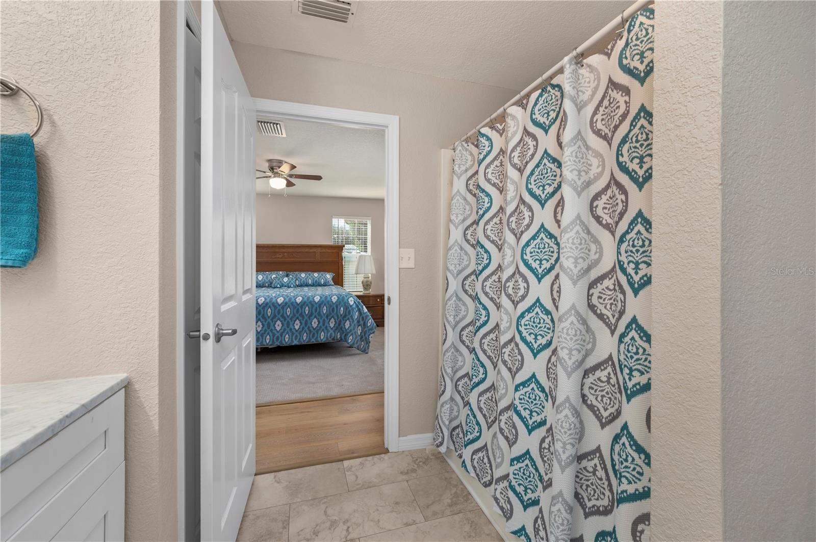 Image 30 of 61 For 24437 Harborview Road 51