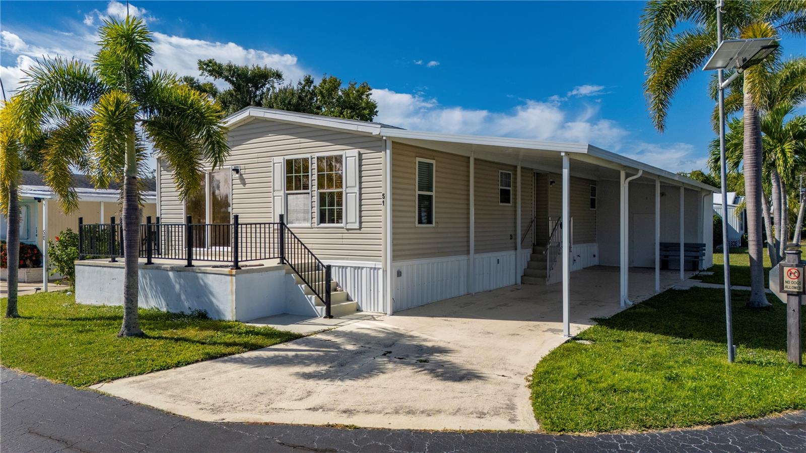 Image 35 of 61 For 24437 Harborview Road 51