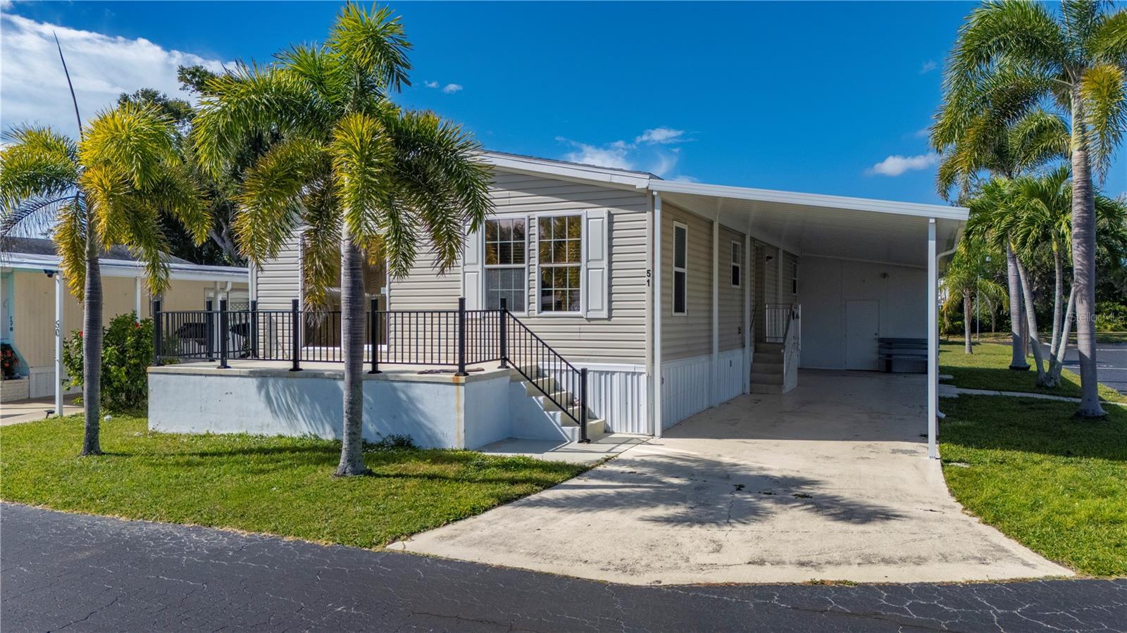 Image 36 of 61 For 24437 Harborview Road 51