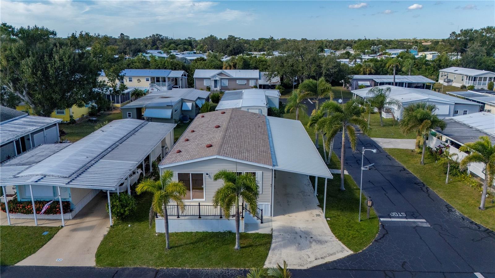 Image 38 of 61 For 24437 Harborview Road 51