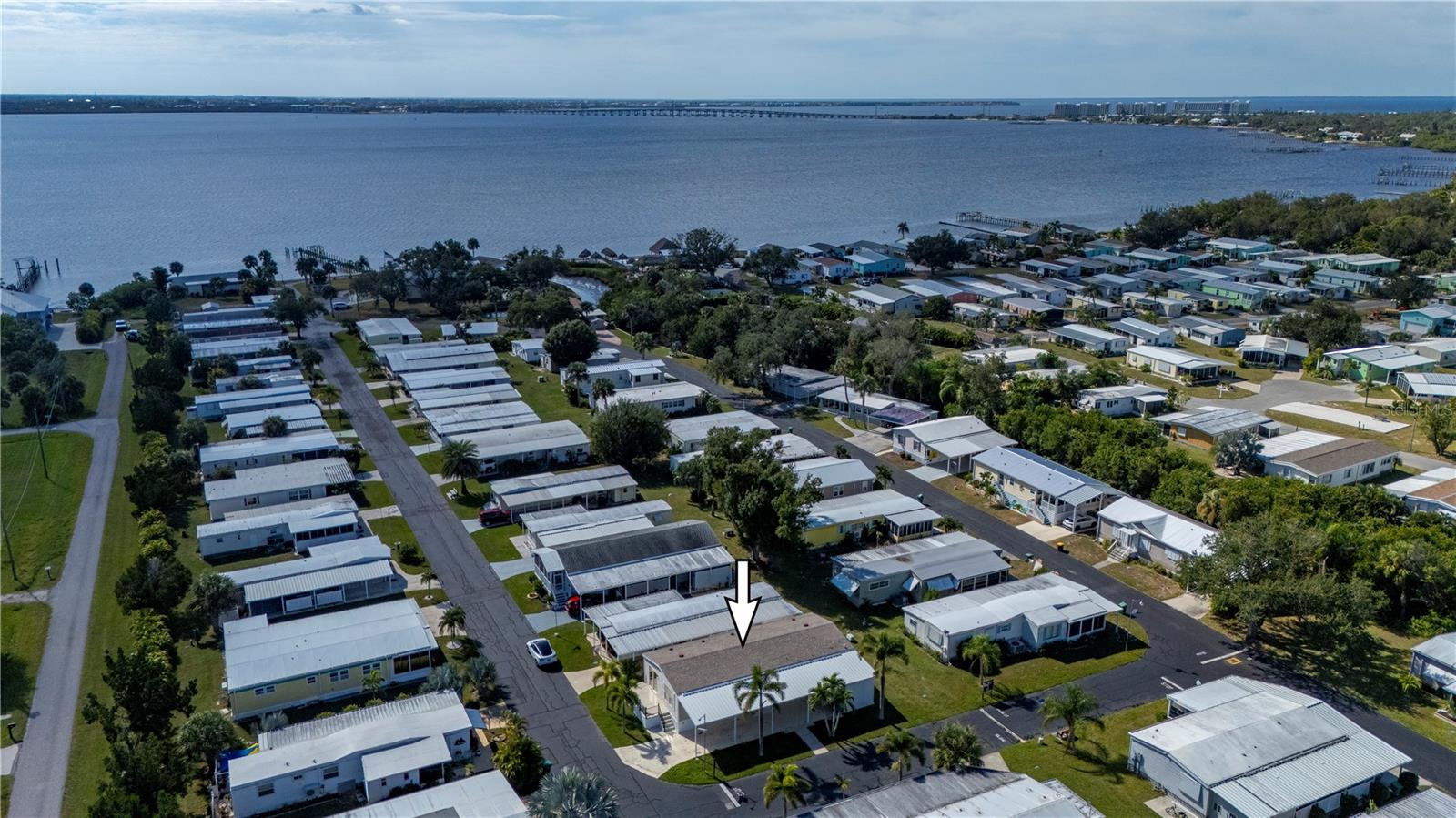 Image 41 of 61 For 24437 Harborview Road 51