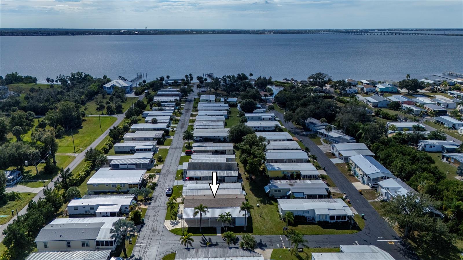 Image 42 of 61 For 24437 Harborview Road 51