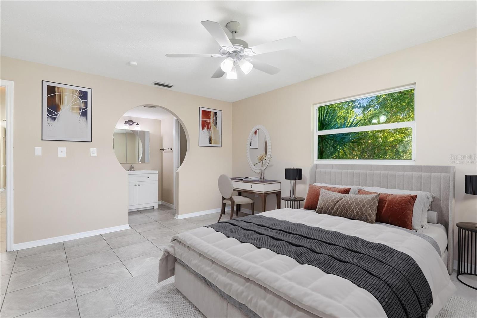 Image 19 of 41 For 20252 Navajo Lane