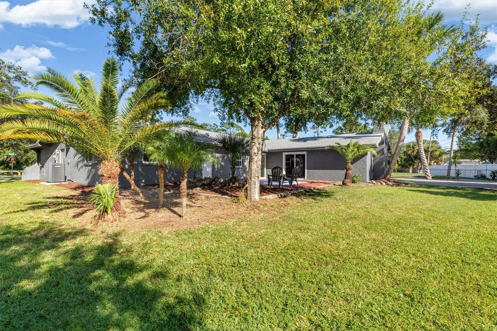 Image 28 of 41 For 20252 Navajo Lane