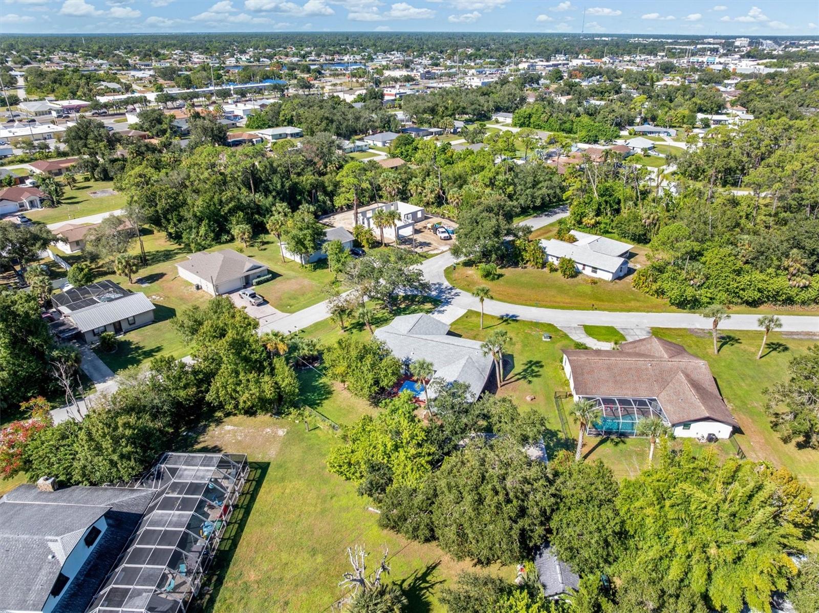 Image 34 of 41 For 20252 Navajo Lane