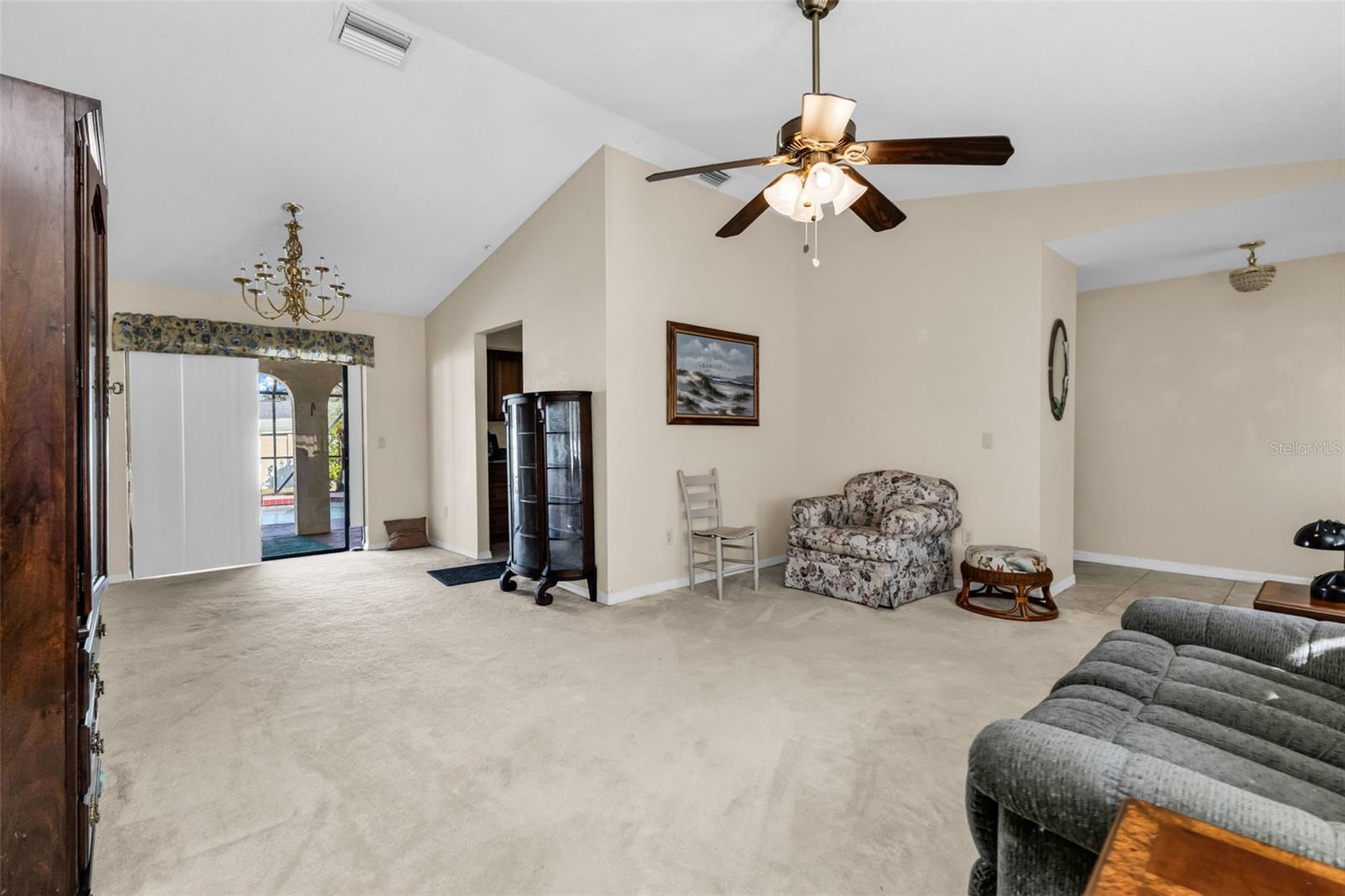 Image 10 of 42 For 15240 Buswell Avenue