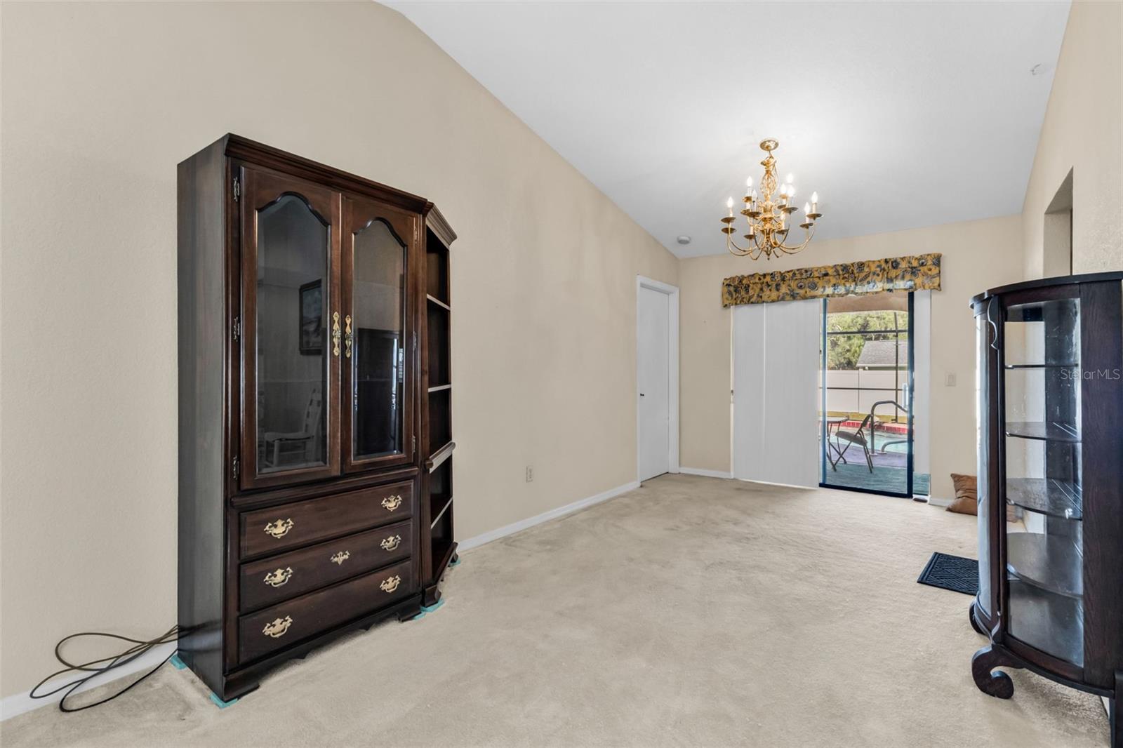 Image 13 of 42 For 15240 Buswell Avenue