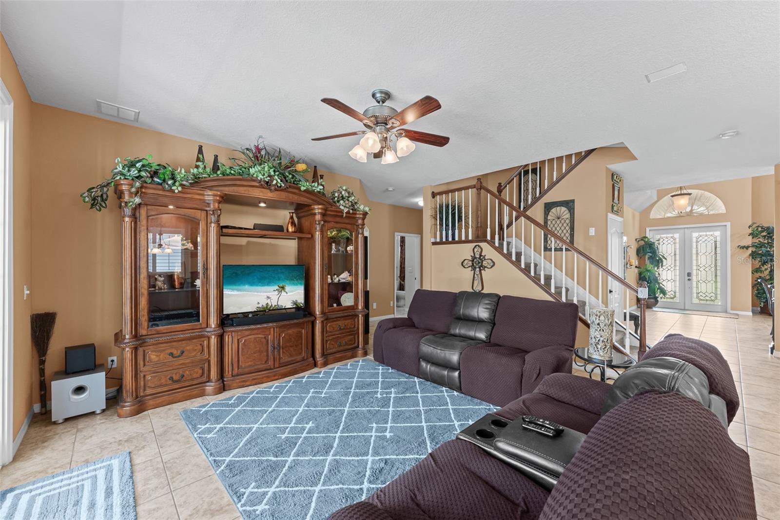 Image 15 of 48 For 15489 Laguna Hills Drive